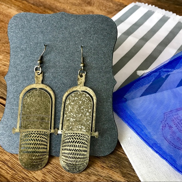 Brass Microphone Mic Earrings Retro 80's 90's - Picture 3 of 4